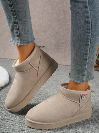 Damsnökängor med tjock sula, integrerade plyschsnökängor, matchande klänning, 2024 nya moderiktiga korta vinterstövlar, stövlar för kvinnor, pälsstövlar