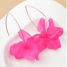 1 par de brincos com combinação de pétalas de flor roxa, adequados para uso diário