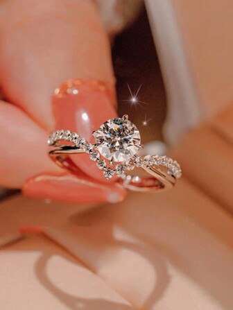 1 件 925 纯银镀铂金奢华时尚方晶锆石十字交叉订婚戒指，适合送礼、约会、派对、日常佩戴、订婚、婚礼、新娘珠宝