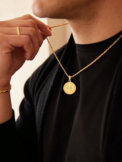 1pc 18K Gold Plated Stainless Steel Twisted Chain Necklace With Rhinestone Inlaid Compass Pendant For Men's Fashion, Casual And Clubwear