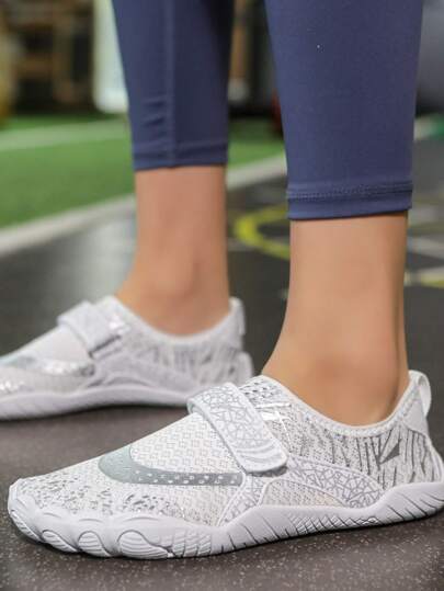 Unisex Quick Drying Barefoot Water Shoes, Adjustable Strap Aqua Socks For Swimming, Yoga, Beach, Outdoor Sports