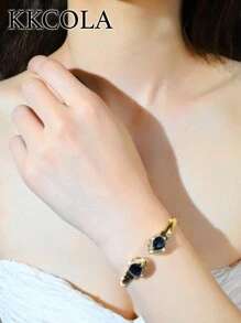 KKCOLA 1pc Fashionable Geometric Inlaid Bracelet For Women, Perfect For Party, Vacation, Beach, Festival, Gift - Yellow Gold - View 3