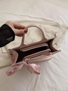 2024新款时尚大容量刺绣手提女士手提包附赠围巾适合日常通勤、聚会、短途旅行，适合女性、学生、白领博主可作为礼物