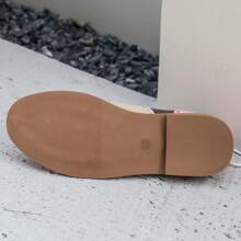 European And American Style Large Size British Style Women's Flat Shoes, Comfortable Lace-Up Casual Leather Shoes, Retro Carved Color Blocking Low Cut Student Shoes, Fashionable Low-Heeled Shoes For Women