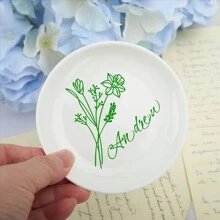 Plat à bague fleur de naissance personnalisé, plat à bijoux personnalisé, cadeau parfait pour demoiselle d'honneur ou meilleure amie, plat à bague de mariage, anniversaire, cadeaux de Noël pour elle