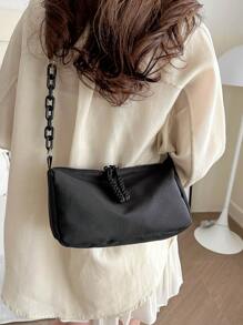 Sac banane minimaliste de grande capacité léger de couleur unie à la mode, convient pour le shopping, les portefeuilles, le shopping, les jeunes femmes, les étudiants universitaires, les nouveaux arrivants, les cols blancs. Ils conviennent très bien aux bureaux, universités, travail, affaires, trajets, extérieur, voyages et sorties - Noir - Voir 4