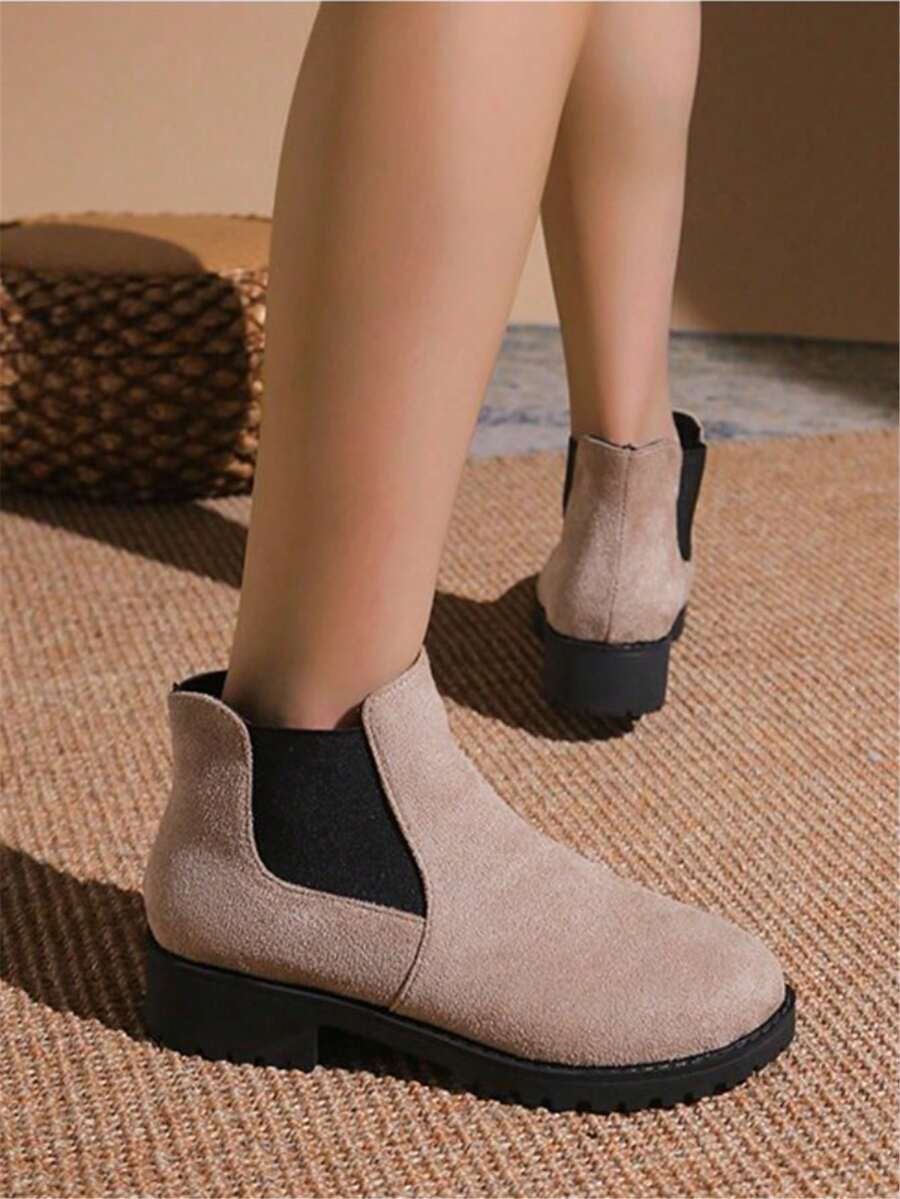 Women's Fashion Plus Size Short Boots, Suede Material, Chunky Heel