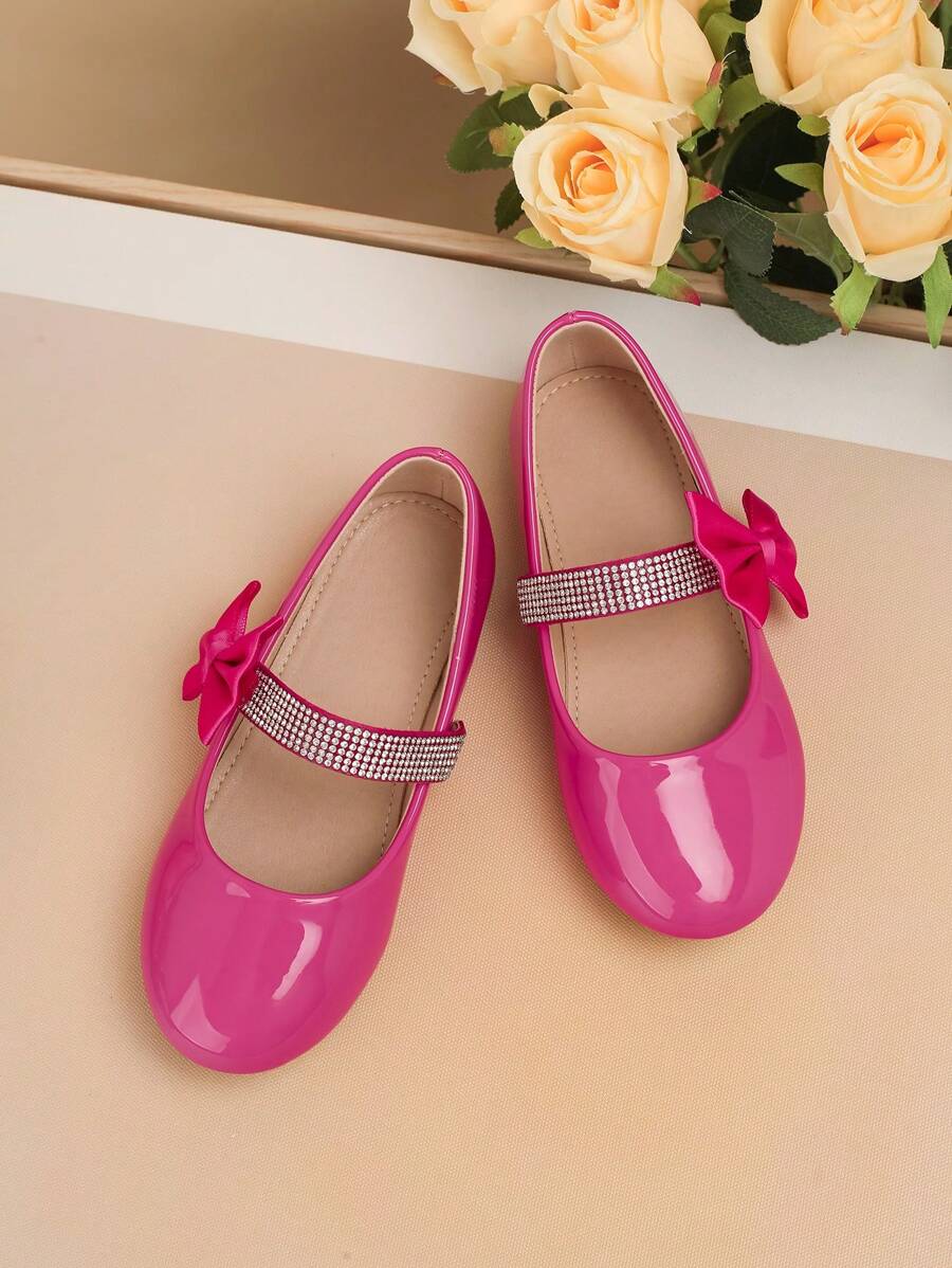 1 Pair Cute Solid Color Patent Leather With Rhinestone Decor Non-Slip Flat Outdoor Shoes For Girls