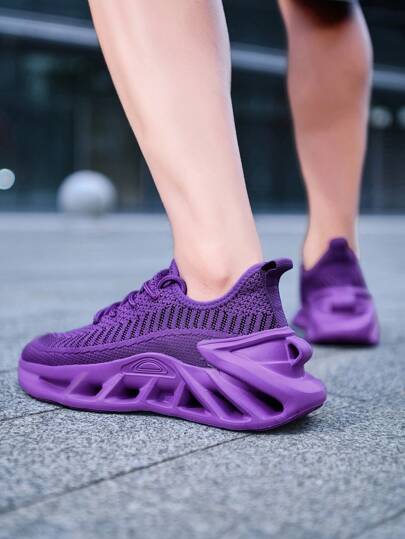 Men's Blade-Shaped Breathable Mesh Running Casual Shoes