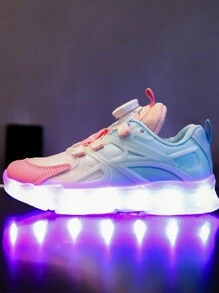 GUANGLAN Zapatos con luces LED de 7 colores que destellan y se cargan por USB, zapatillas informales de primavera y otoño para niños, zapatos luminosos para niños pequeños, niños grandes, niños, niñas y estudiantes, para correr y deportes, con botón giratorio para iluminar, blanco/negro/rosa - Rosa Fucsia - Ver 9
