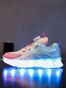 GUANGLAN Zapatos con luces LED de 7 colores que destellan y se cargan por USB, zapatillas informales de primavera y otoño para niños, zapatos luminosos para niños pequeños, niños grandes, niños, niñas y estudiantes, para correr y deportes, con botón giratorio para iluminar, blanco/negro/rosa - Rosa Fucsia - Ver 10