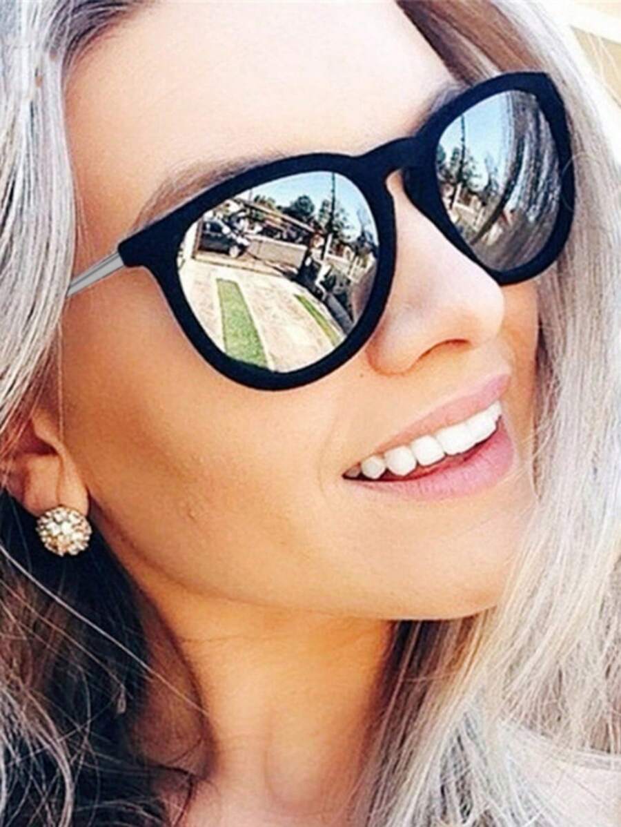 1pc European & American Style New Oval Fashionable Fashion Glasses With Reflective Lenses For Women Beach Accessories For Women Glasses Shades Basics Fall Winter Women Outfits Clothes Business Casual Gifts For Summer Beach Vacation,Outdoor,Travel - Silver - View 1