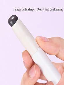 Silicone Lip Makeup Brush With Cap, Soft And Portable, Round-Tip For Lipstick, Lip Gloss And Concealer - White - View 3