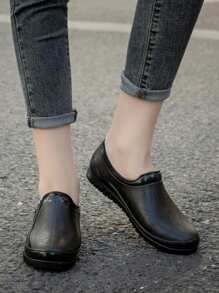 Novos sapatos mocassins masculinos - cor sólida simples, cano baixo, emendas envernizadas, sola macia, sapatos casuais respiráveis e antiderrapantes, adequados para negócios, festas de dança, caminhadas, deslocamento diário, Natal, Ação de Graças, presente de ano novo - Preto - Ver 4