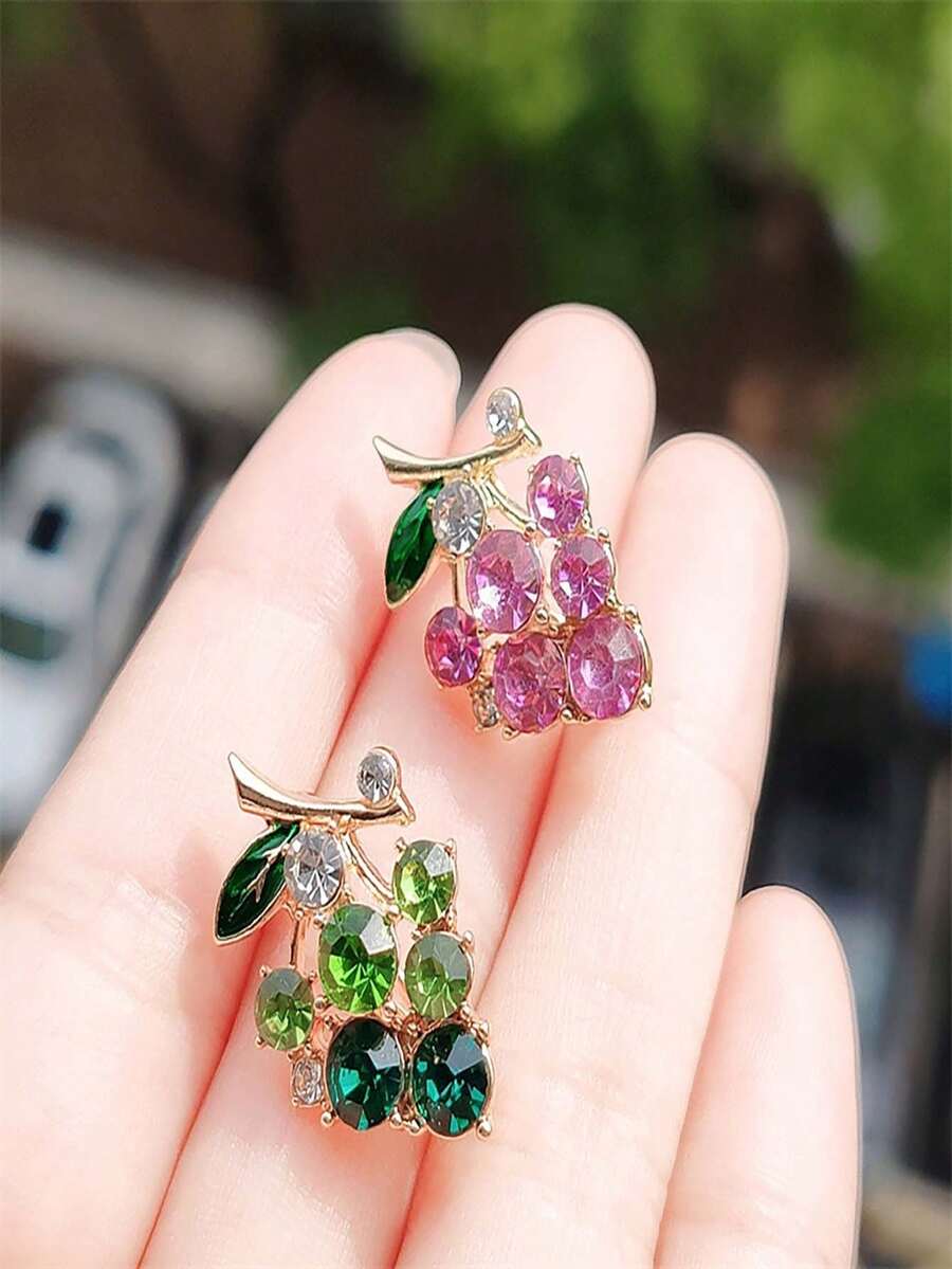 1pc Translucent Delicate Cute Grape Brooches For Cardigans, Anti-Exposure Safety Pins - Multicolor - View 1