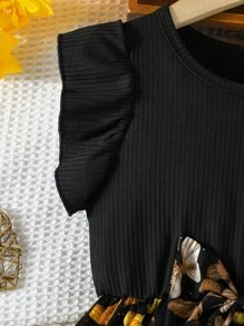 Young Girl Summer Casual Dress With Ruffled Sleeves, Bow And Floral Print - Black - View 3