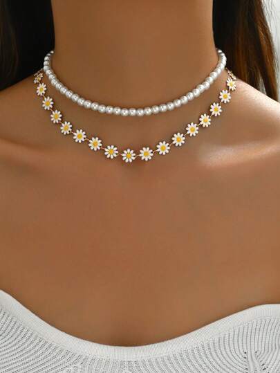 Set de 2 collares con flor de margarita de verano, joyería de perla artificial clásica y de moda, adecuada para uso diario, vacaciones, viajes, playa, sesión de fotos, se puede cortar a la longitud deseada, cadena hecha a mano, cantidad de flores ajustable, gran regalo de San Valentín para novia, mamá, Día de la Madre