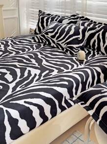 3pcs Skin-Friendly Aloe-Infused Washed Bedding Set (1pc Fitted Sheet + 2pcs Pillowcases), Non-Slip 360° Wrap, No Optical Brighteners, Breathable, Moisture-Wicking, Soft, Washable, Anti-Pilling, Warm, Suitable For Bedroom, Guest Room, Dorm, Children's Room, All Season Use