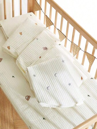 1pc Premium Quilted Embroidered Crib Mattress Cover, Breathable And Absorbent Year-Round Usage, Minimalist Elegant Design Love Valentine