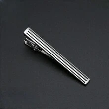 1 件时尚黑色领带夹，银色简约线条设计，多种款式适合男士