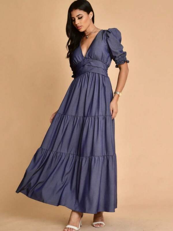 Vestido longo luxuoso de cambraia com manga curta e bufante