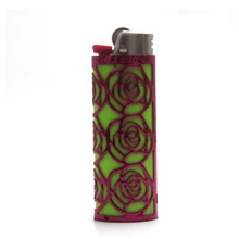 1 件，时尚金属 BIC J6 打火机支架，镂空玫瑰设计（仅适用于 BIC J6），打火机配件，吸烟配件，完美的圣诞节/万圣节礼物