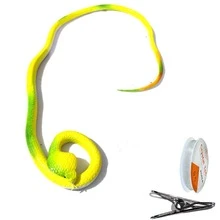 帶有夾子和拉繩的逼真橡膠蛇惡作劇玩具-熱塑性橡膠材質-無需電池-理想的高爾夫球場玩笑，家庭和朋友的惡作劇(105cm/41.33in) - 彩色 - 查看 12