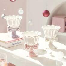 1 个 180 毫升粉色冰淇淋杯，日式蝴蝶结陶瓷甜点杯，可爱精致的个性化设计，是送给爱人或她的最佳礼物选择