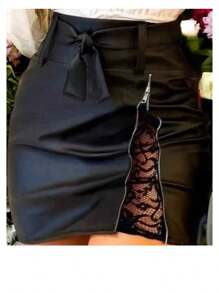 falda corta con abertura enfrente y encaje ideal para usar en fiestas - Negro - Ver 3