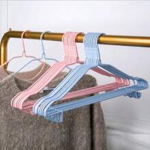 10 个家用防滑无缝衣架，适合儿童和成人，干湿两用，带可选凹槽/挂钩，适合所有尺寸的服装万圣节装饰万圣节服装秋季装饰节日装饰 - 彩色 - 查看 14