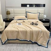 2024 新品上市高品质超柔软！风中凉爽，1 件夏季被子床上用品套装 - 轻质夏季被子 - 凉爽纤维，床罩 - 适合热睡者的凉爽毯子，适合所有季节的床上用品床罩（包括 1 床被子） - 輕羽-奶茶白 - 查看 2