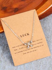 休闲简约蝴蝶结吊坠项链，适合作为礼物