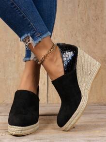 Damen Mode vielseitige Plateausohle Loafers mit dickem Profil und einfarbiger Gewebe-Sohle