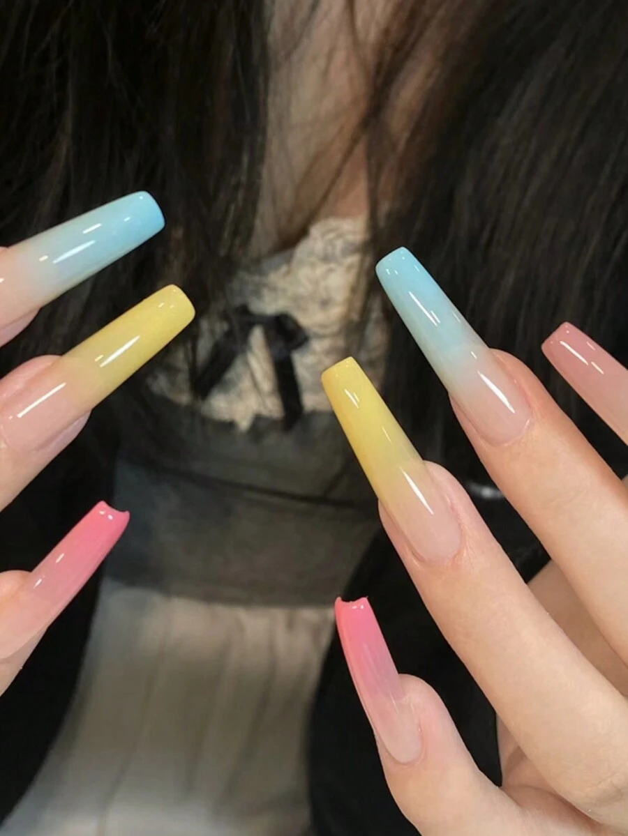 24 uñas postizas largas en forma de ataúd con gradiente nude arcoíris, Set de uñas acrílicas falsas de color ballet liso para mujeres - Multicolor - Ver 1