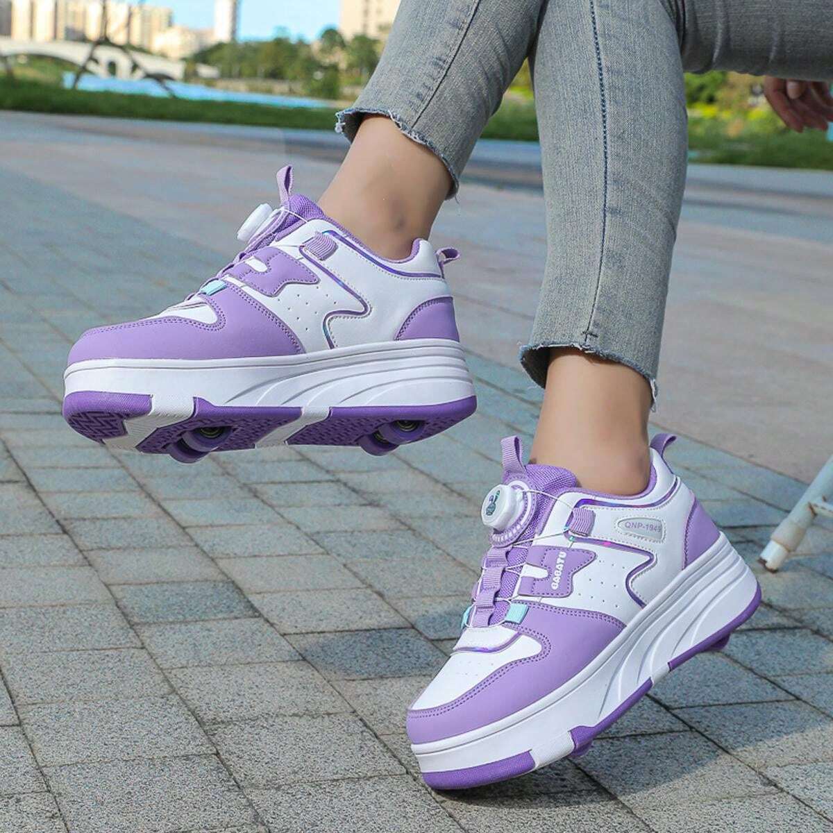 Girls And Teenagers Roller Skates, Detachable 4 Wheels Shoes, Suitable