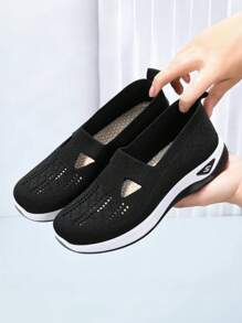 女士花卉刺绣运动鞋，轻便软底针织网眼运动鞋，透气低帮步行鞋 - 純黑色 - 查看 5