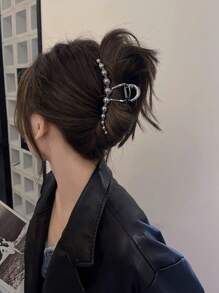 Women's Minimalist Style Metal Fashion Hairpin Large Simple All-Match Dating Hair Clip High-Grade Elegant Hair Claw,Hair Accessories,Claw Clips,Hair Jaw Clip,Hair Clutch, Casual Fall Winter For Vacation Outfits Woman