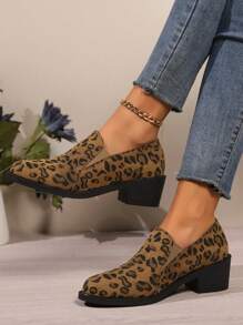 Pointed Toe Leopard Print Women Casual Chunky Heel Slip-On Loafers - Brown - View 3