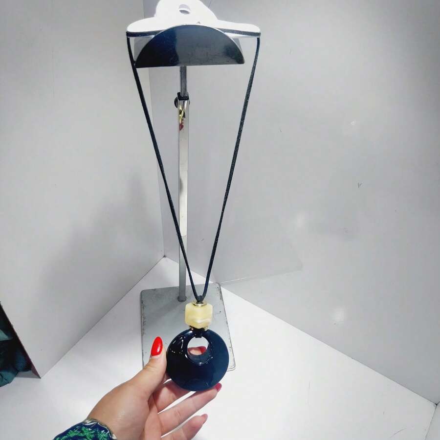 Women's Necklace With Adjustable Strap Round Oval Stone With Elegant Mini Square Stone-01919 - 黑色 - 查看 1
