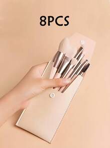 8 pièces Set de pinceaux de maquillage, petits pinceaux de qualité premium en fibres synthétiques pour fond de teint, fard à joues, ombre à paupières, sourcils, cils, nez et lèvres, livré avec un sac de rangement charmant