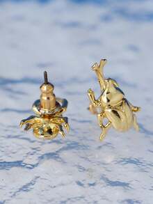 1对3D瓢虫耳钉，逼真铜质甲虫耳环，高端昆虫耳环，日常佩戴，送给姐妹的礼物 - 耳環 - 查看 2