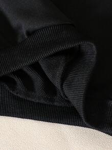 1 Piece Of Young Boy Halloween Casual Loose Ghost And BOO English Pattern Printed Round-Neck Long-Sleeved Hoodie, A Fashionable Outfit Suitable For Autumn And Winter, Perfect For Halloween Parties