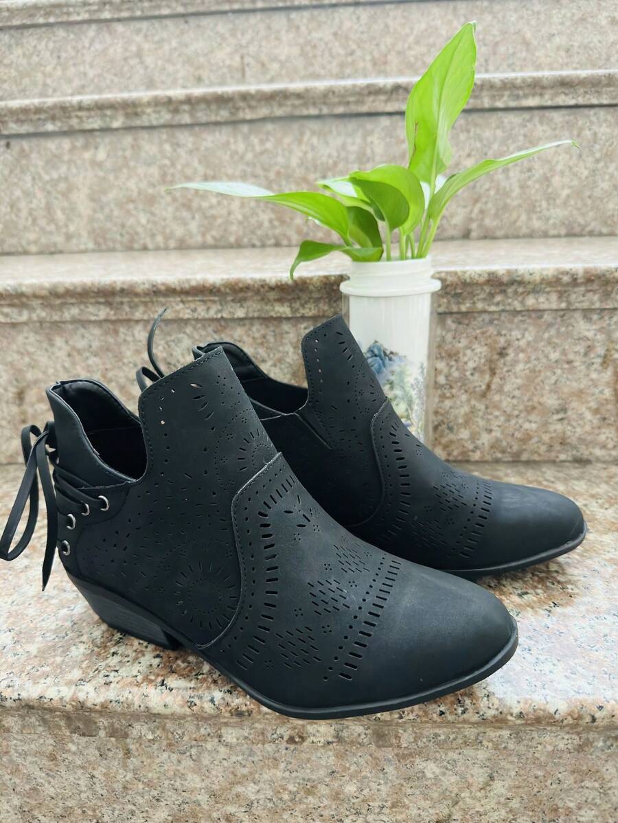 女性時尚空心背帶楔型跟多功能透氣靴 - 黑色 - 查看 1
