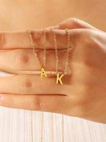 2 Stücke elegante und minimalistische Damen Edelstahl Halskette mit 26 Buchstaben Anhänger Set, modischer Schmuck Geschenk für Freundin, Ehefrau, Mutter