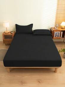 1pc Solid Color Fitted Sheet, Skin-Friendly Mattress Cover, Mattress Protector, Soft & Comfortable Bedroom Bedding, Deep Pocket Fitted Sheet, Suitable For All Seasons, Fits Twin/Full/Queen Size - Ideal For Bedroom, Guest Room, Does Not Include Pillow Case, Great For Easter, Independence Day, Holiday Gifts.