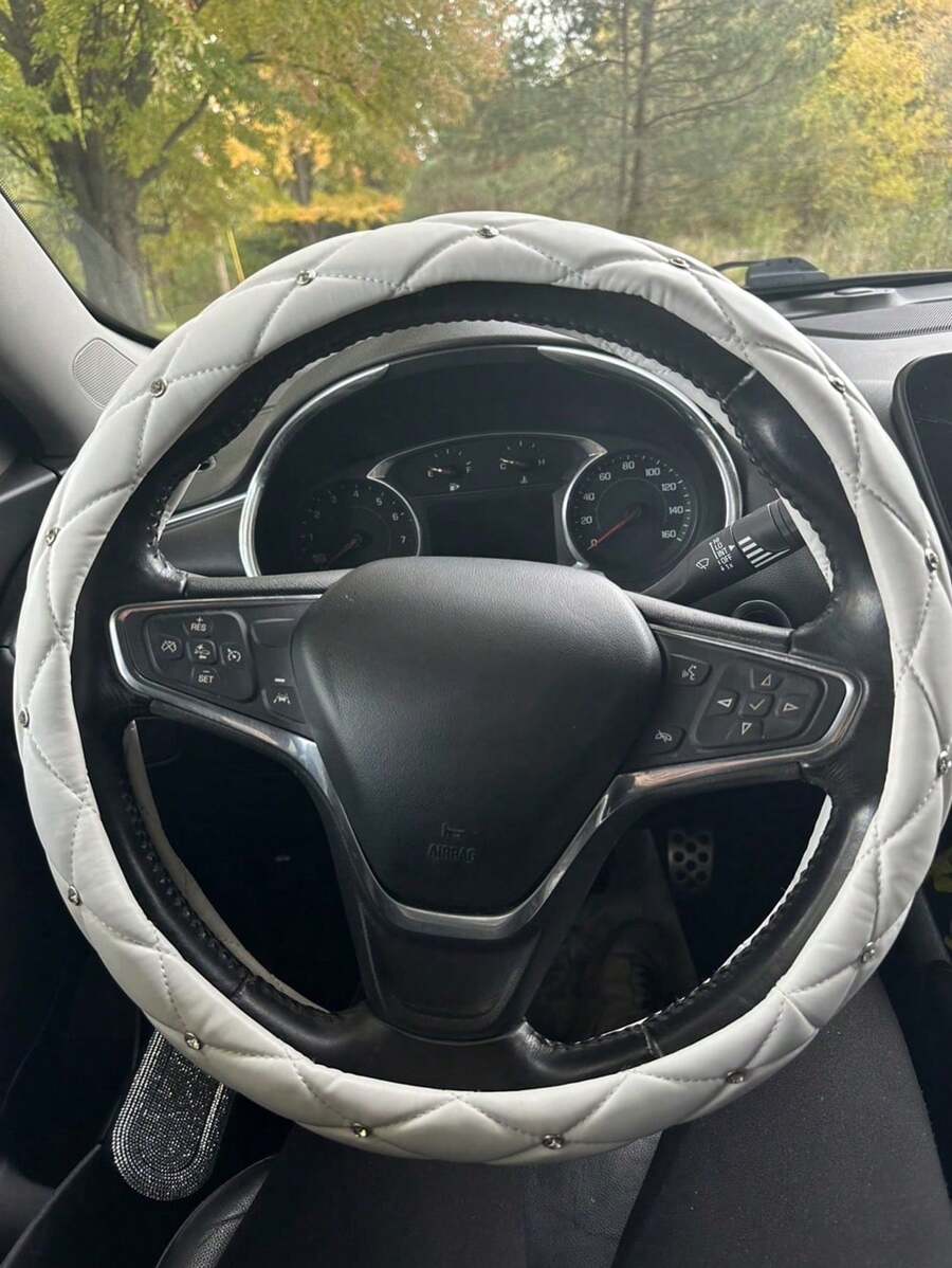 15-Inch Diamond Pattern Leather Shiny Universal Car Steering Wheel Cover - Black & White - White - View 1