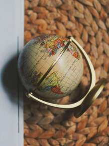 1pc Vintage American Style Decorative Floating Globe, 3D Raised Relief Luxury High-End Small Size Desk Decor For Study/Office,Home Decor,Kitchen Decor,Room Decor,Party Decor,Decorative Crafts,Desk Ornaments,Table Decorative Ornaments,Party Gift Decorations,Christmas Decorations,Christmas Gift.