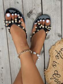 女士优雅铆钉蝴蝶结平底凉鞋，露趾时尚户外沙滩度假拖鞋，珍珠人字拖，百搭 - 黑色 - 查看 3