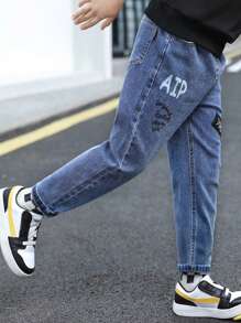 男童简约印花休闲牛仔裤