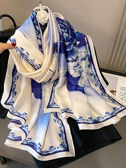 قطعة واحدة من اكسسوارات الشاطئ وشاح ساتان مطبوع بطراز أزهار متعدد الألوان بمقاس 35.4 * 70.8 بوصة، وشاح شاطئ أنيق وخفيف الوزن ذو طراز أزهار جديد للسيدات للسفر والحماية من أشعة الشمس